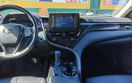 Toyota Camry, 2022 год, 3 700 000 рублей, 7 фотография