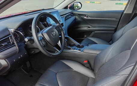 Toyota Camry, 2022 год, 3 700 000 рублей, 6 фотография