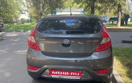 Hyundai Solaris II рестайлинг, 2011 год, 540 000 рублей, 3 фотография