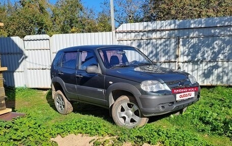 Chevrolet Niva I рестайлинг, 2011 год, 420 000 рублей, 21 фотография