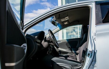 Hyundai Solaris II рестайлинг, 2011 год, 650 000 рублей, 12 фотография