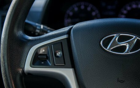 Hyundai Solaris II рестайлинг, 2011 год, 650 000 рублей, 17 фотография