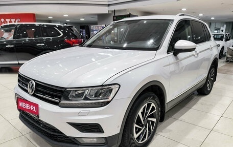 Volkswagen Tiguan II, 2018 год, 2 250 000 рублей, 2 фотография