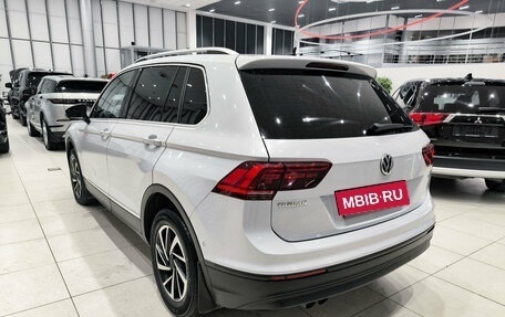 Volkswagen Tiguan II, 2018 год, 2 250 000 рублей, 11 фотография