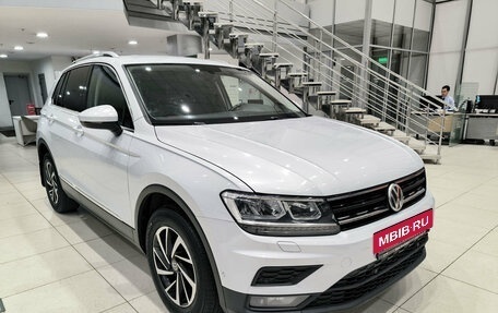 Volkswagen Tiguan II, 2018 год, 2 250 000 рублей, 6 фотография