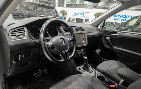 Volkswagen Tiguan II, 2018 год, 2 250 000 рублей, 20 фотография