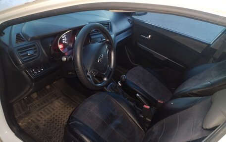 KIA Rio III рестайлинг, 2016 год, 380 000 рублей, 8 фотография
