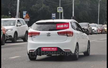 KIA Rio III рестайлинг, 2016 год, 380 000 рублей, 10 фотография