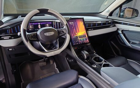 Geely Atlas, 2024 год, 2 340 000 рублей, 9 фотография