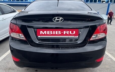 Hyundai Solaris II рестайлинг, 2011 год, 780 000 рублей, 4 фотография