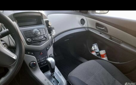 Chevrolet Cruze II, 2011 год, 530 000 рублей, 6 фотография