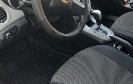 Chevrolet Cruze II, 2011 год, 530 000 рублей, 8 фотография