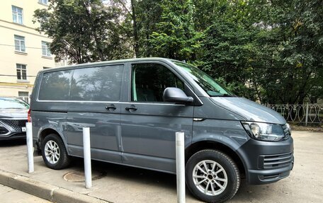 Volkswagen Transporter T6 рестайлинг, 2019 год, 2 420 000 рублей, 3 фотография
