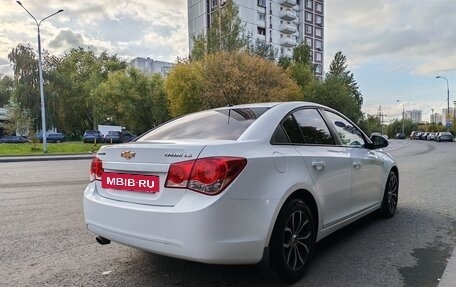 Chevrolet Cruze II, 2010 год, 745 000 рублей, 6 фотография