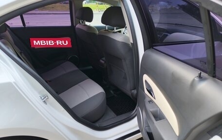 Chevrolet Cruze II, 2010 год, 745 000 рублей, 31 фотография