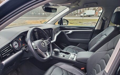 Volkswagen Touareg III, 2019 год, 4 200 000 рублей, 11 фотография