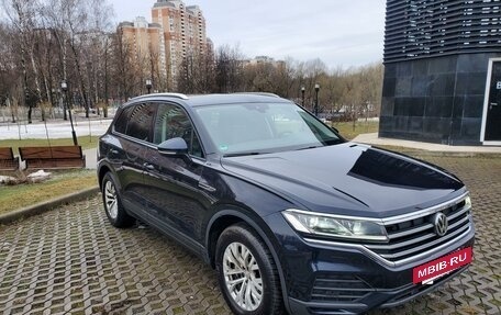 Volkswagen Touareg III, 2019 год, 4 200 000 рублей, 3 фотография
