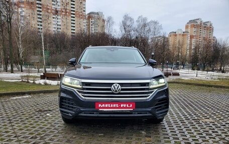 Volkswagen Touareg III, 2019 год, 4 200 000 рублей, 7 фотография