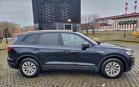Volkswagen Touareg III, 2019 год, 4 200 000 рублей, 16 фотография