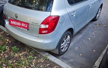 Skoda Fabia II, 2013 год, 650 000 рублей, 3 фотография