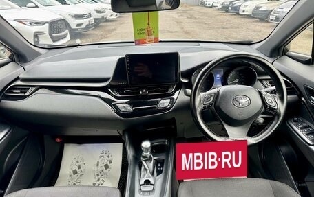 Toyota C-HR I рестайлинг, 2017 год, 1 749 000 рублей, 11 фотография