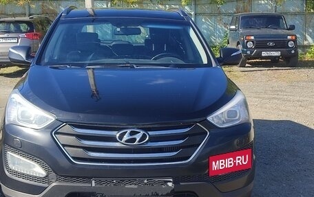 Hyundai Santa Fe III рестайлинг, 2013 год, 1 670 000 рублей, 2 фотография