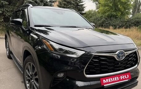 Toyota Highlander, 2021 год, 4 720 000 рублей, 14 фотография