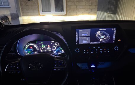 Toyota Highlander, 2021 год, 4 720 000 рублей, 22 фотография