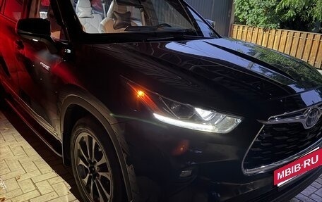 Toyota Highlander, 2021 год, 4 720 000 рублей, 26 фотография