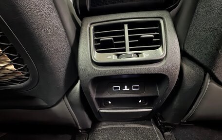 Geely Tugella FY11, 2021 год, 1 900 000 рублей, 19 фотография