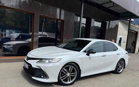 Toyota Camry, 2021 год, 3 100 000 рублей, 2 фотография