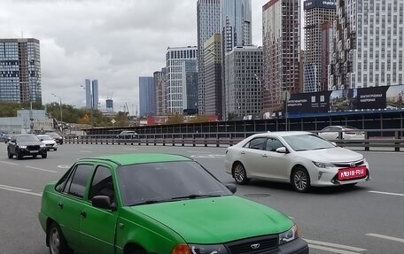 Daewoo Nexia I рестайлинг, 1995 год, 160 000 рублей, 2 фотография