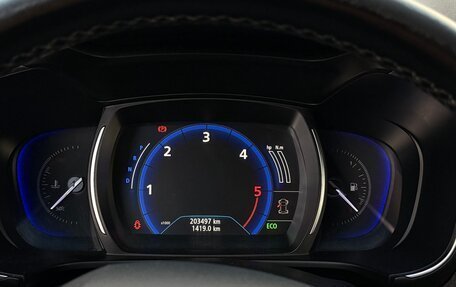 Renault Koleos II, 2017 год, 1 900 000 рублей, 38 фотография