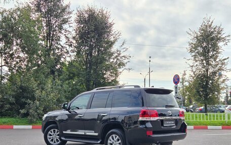 Toyota Land Cruiser 200, 2019 год, 5 699 000 рублей, 4 фотография