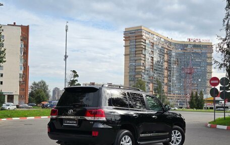 Toyota Land Cruiser 200, 2019 год, 5 699 000 рублей, 6 фотография