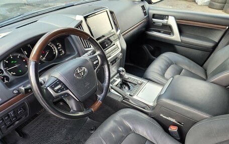 Toyota Land Cruiser 200, 2019 год, 5 699 000 рублей, 7 фотография