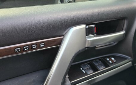 Toyota Land Cruiser 200, 2019 год, 5 699 000 рублей, 17 фотография