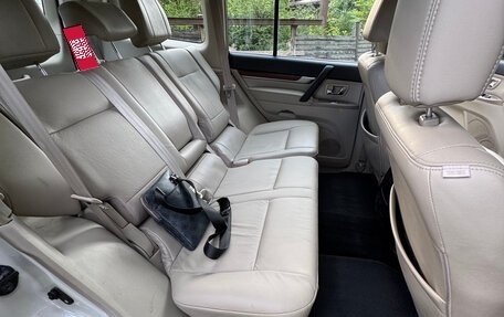Mitsubishi Pajero IV, 2008 год, 1 380 000 рублей, 13 фотография