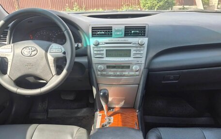 Toyota Camry, 2009 год, 820 000 рублей, 7 фотография
