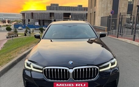 BMW 5 серия, 2020 год, 5 100 000 рублей, 2 фотография