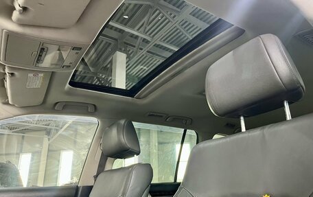 Toyota Land Cruiser 200, 2008 год, 2 699 000 рублей, 16 фотография