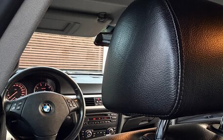 BMW 3 серия, 2011 год, 790 000 рублей, 22 фотография