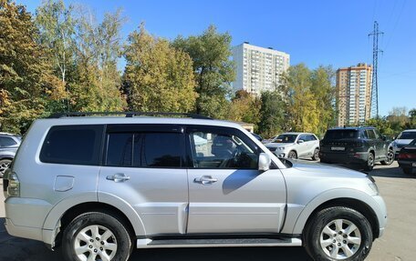 Mitsubishi Pajero IV, 2014 год, 2 450 000 рублей, 3 фотография