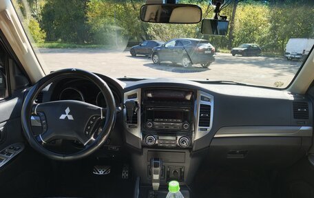 Mitsubishi Pajero IV, 2014 год, 2 450 000 рублей, 8 фотография