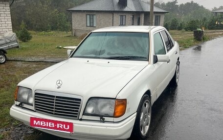 Mercedes-Benz E-Класс, 1993 год, 560 000 рублей, 5 фотография