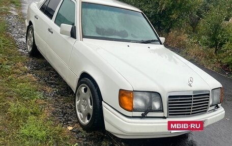 Mercedes-Benz E-Класс, 1993 год, 560 000 рублей, 7 фотография