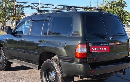 Toyota Land Cruiser 100 рестайлинг 2, 1998 год, 3 550 000 рублей, 2 фотография