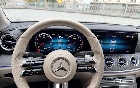 Mercedes-Benz E-Класс, 2020 год, 4 500 000 рублей, 10 фотография
