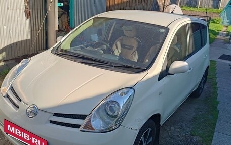 Nissan Note II рестайлинг, 2005 год, 400 000 рублей, 3 фотография