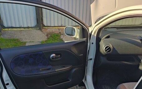 Nissan Note II рестайлинг, 2005 год, 400 000 рублей, 12 фотография
